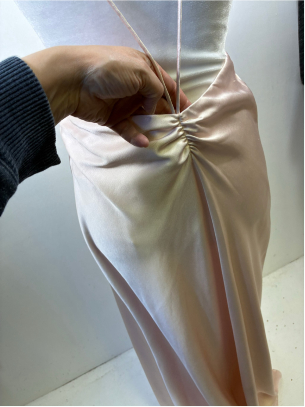 SIGNIFICANT OTHER Revolve Halter Neck Maxi Dress in Light Pink Size 8 - Picture 4 of 10